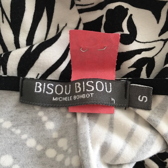 Bisou Bisou elegant wrap dress - Picture 3 of 3